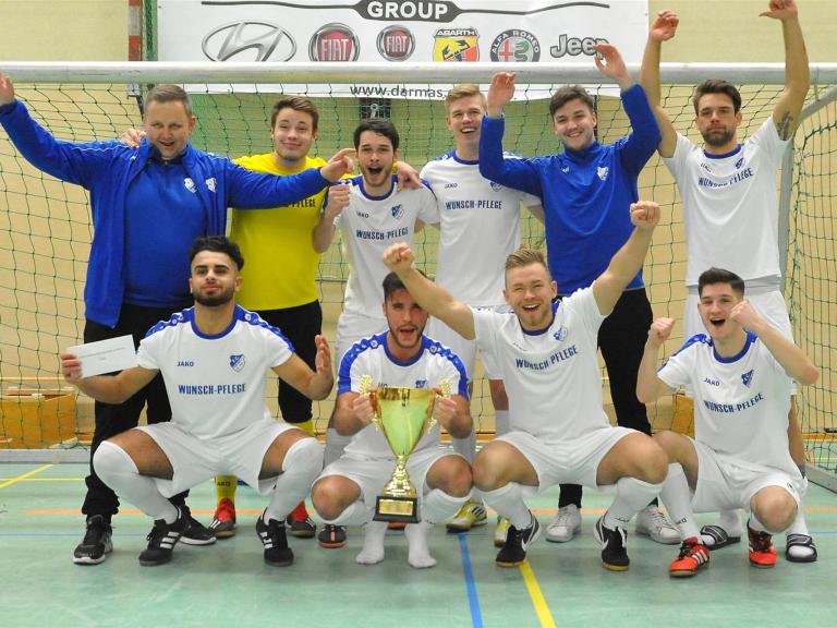 sp 190106cr FB Hallenstadtmeisterschaft Endspiel 18 (Engel)